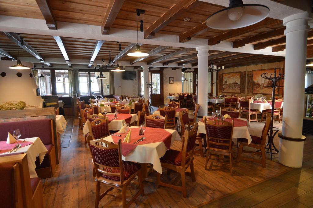 Piroska Csarda Es Panzio Bed & Breakfast Siofok Dış mekan fotoğraf
