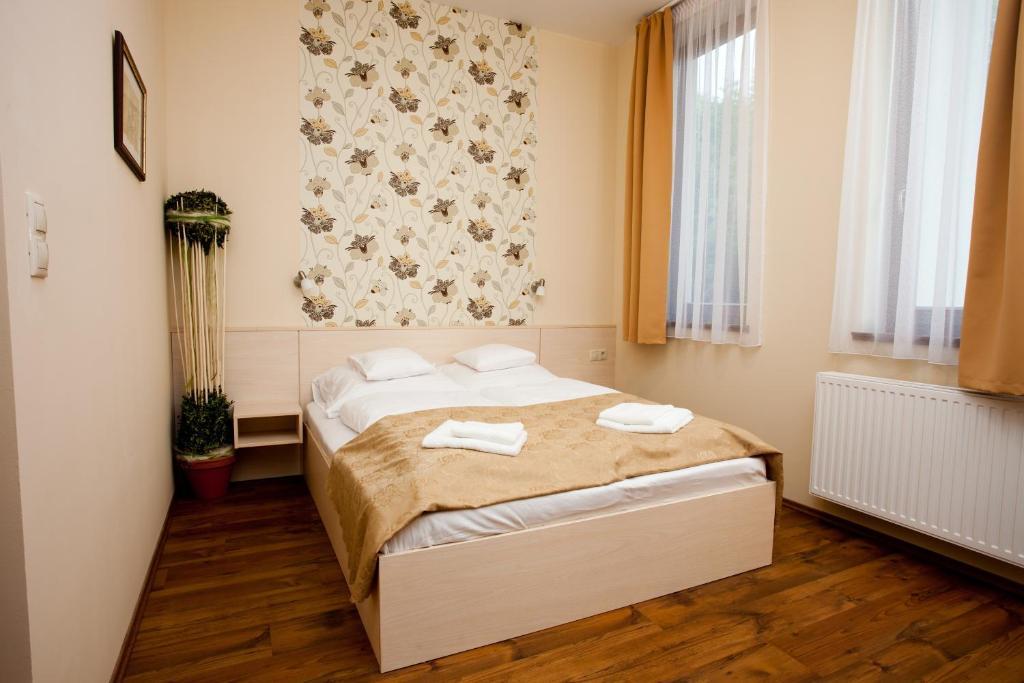 Piroska Csarda Es Panzio Bed & Breakfast Siofok Dış mekan fotoğraf