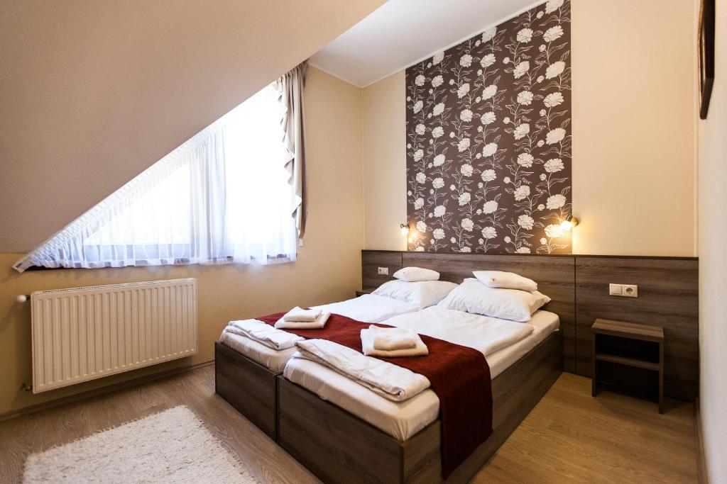 Piroska Csarda Es Panzio Bed & Breakfast Siofok Oda fotoğraf