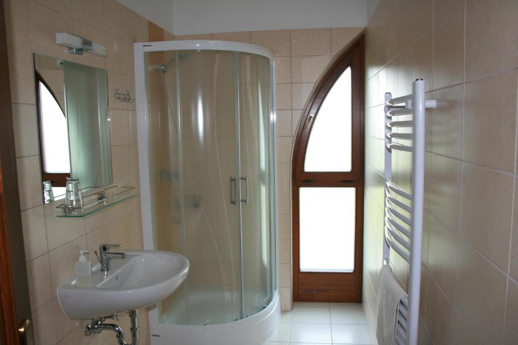 Piroska Csarda Es Panzio Bed & Breakfast Siofok Dış mekan fotoğraf